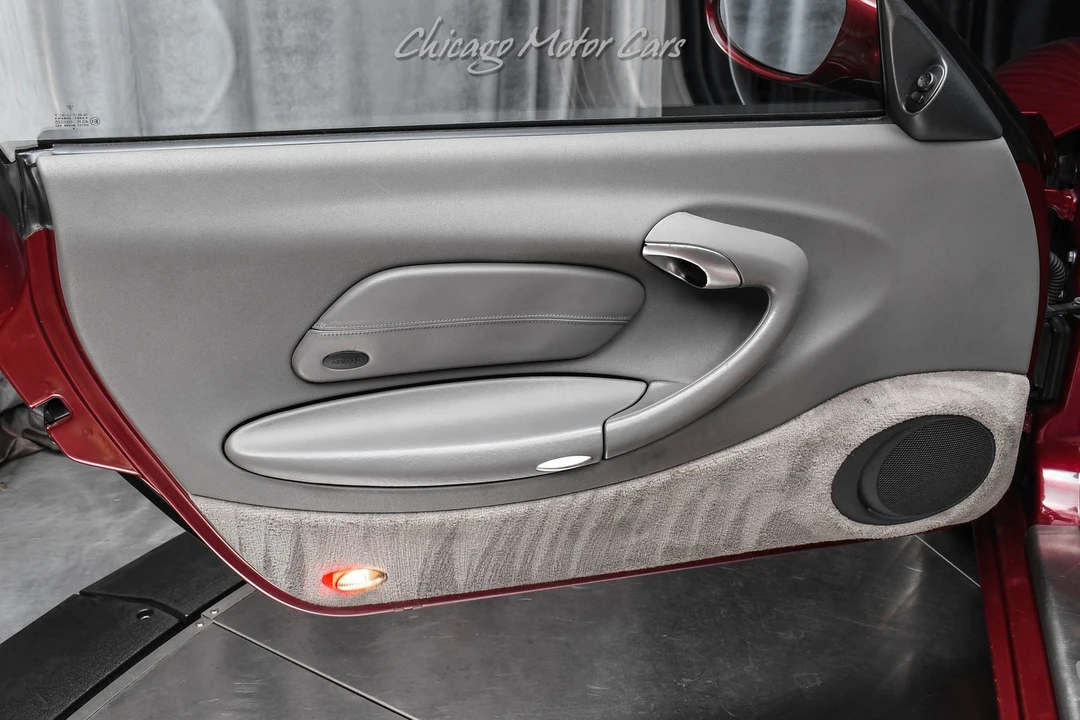 1999 Porsche 996 Carrera - Image 25 of 31