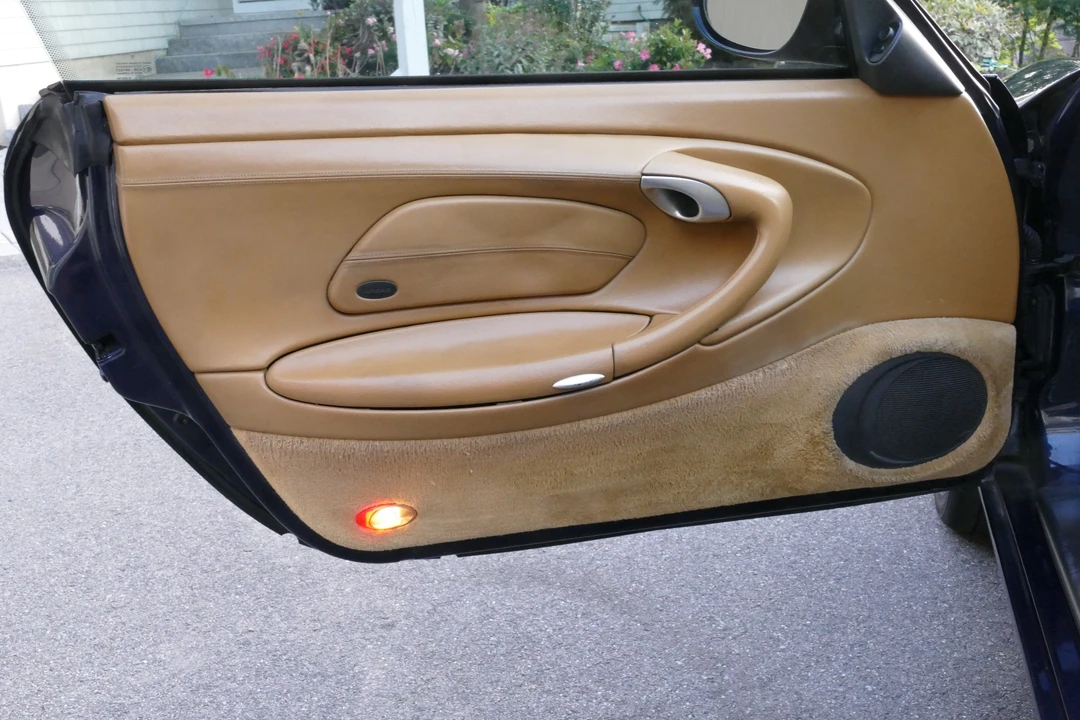 1999 Porsche 996 Carrera - Image 21 of 31