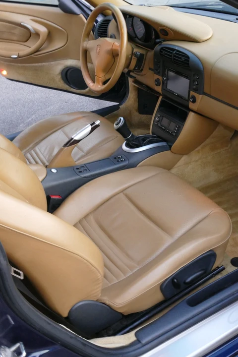 1999 Porsche 996 Carrera - Image 26 of 31