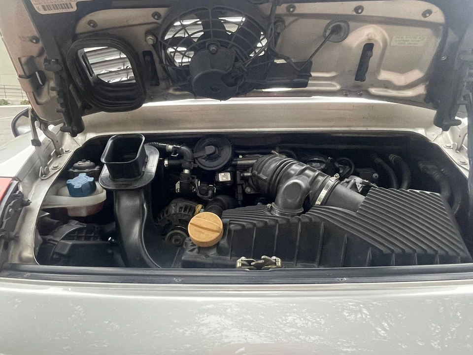 1999 Porsche 996 Carrera - Image 10 of 17