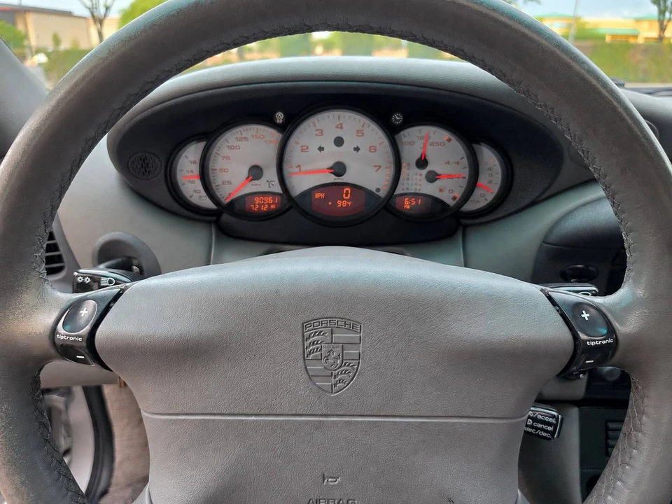 1999 Porsche 996 Carrera - Image 22 of 24