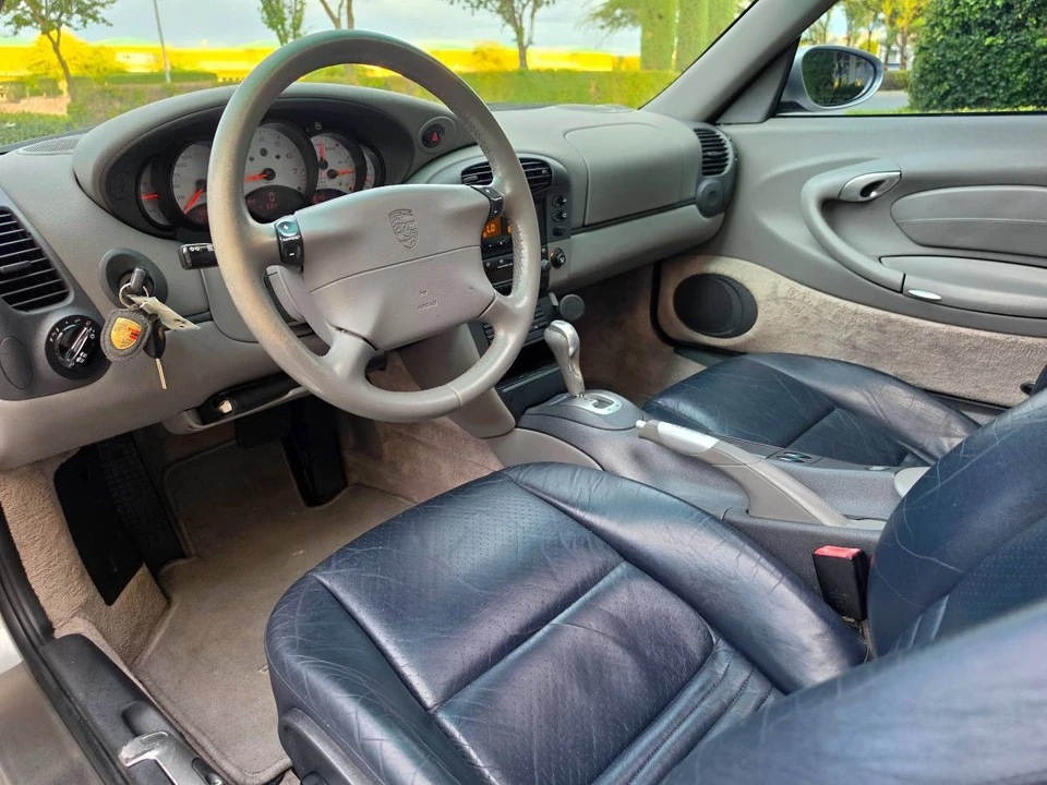 1999 Porsche 996 Carrera - Image 16 of 24