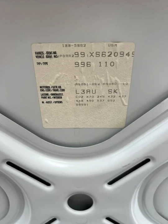 1999 Porsche 996 Carrera - Image 13 of 14