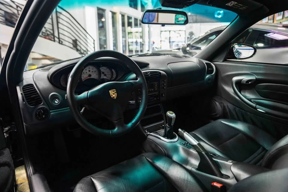 1999 Porsche 996 Carrera - Image 17 of 20