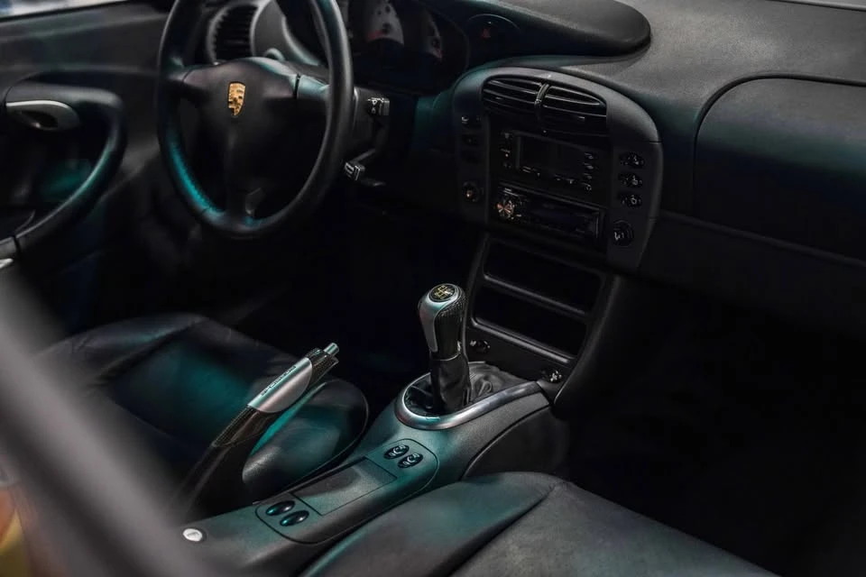 1999 Porsche 996 Carrera - Image 11 of 20