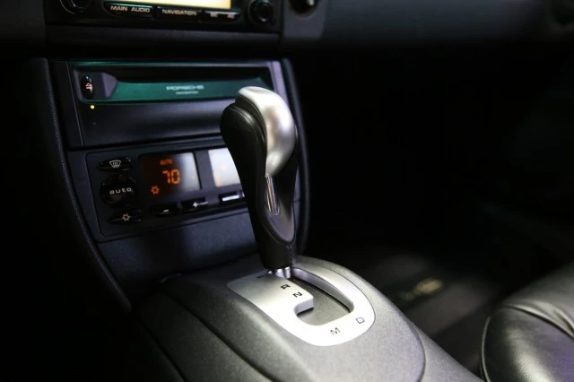 1999 Porsche 996 Carrera - Image 9 of 24