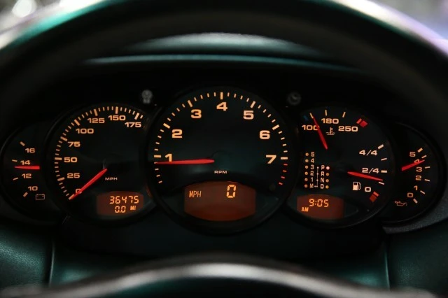 1999 Porsche 996 Carrera - Image 19 of 24