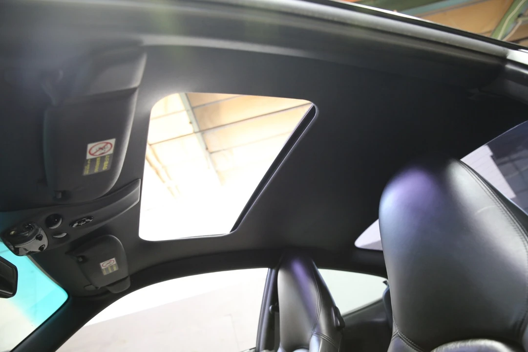 1999 Porsche 996 Carrera - Image 21 of 31