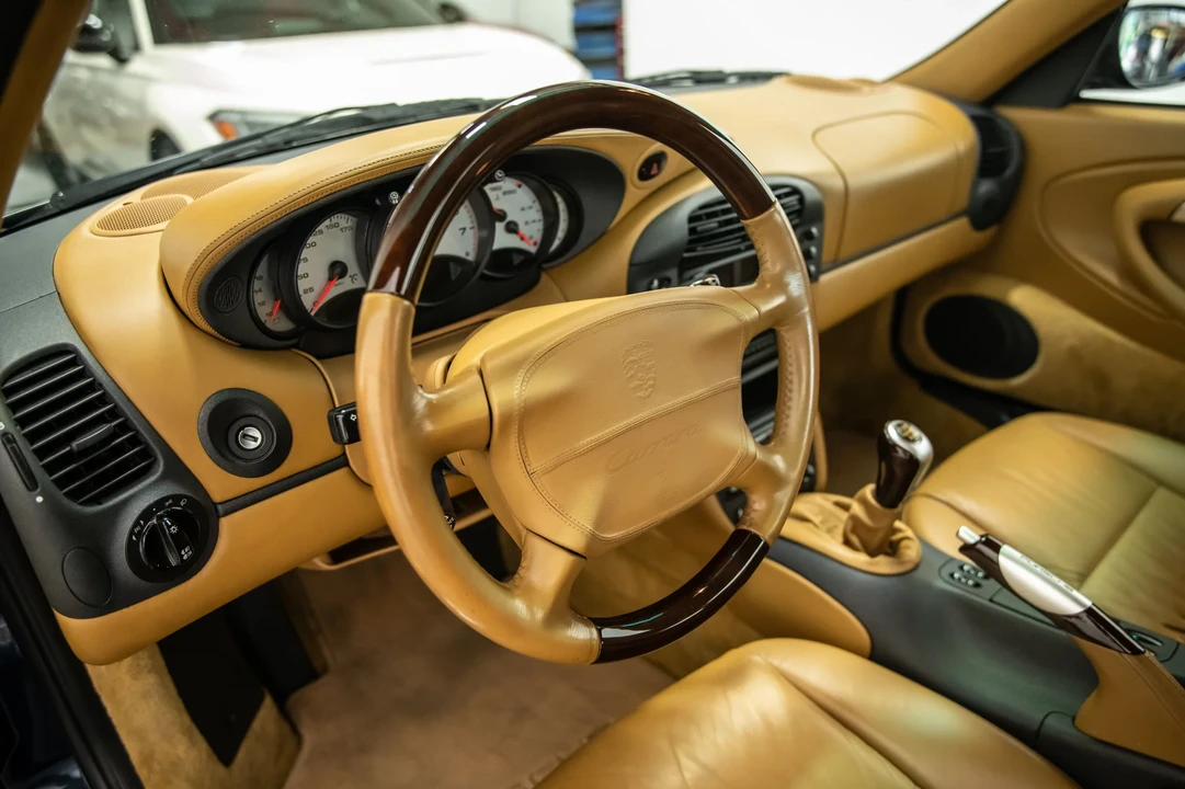 1999 Porsche 996 Carrera - Image 29 of 31