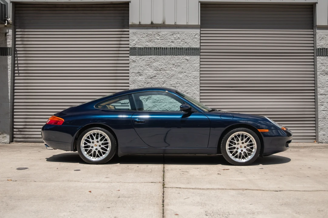1999 Porsche 996 Carrera - Image 9 of 31