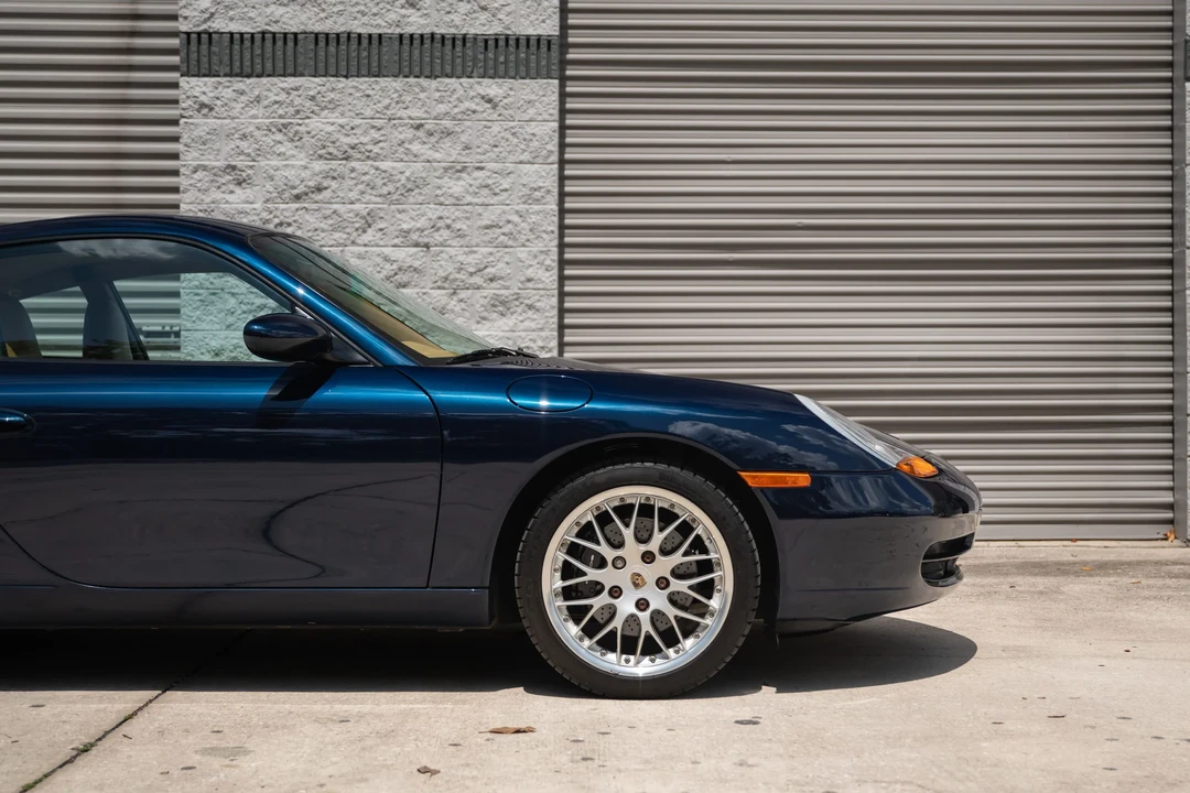 1999 Porsche 996 Carrera - Image 19 of 31