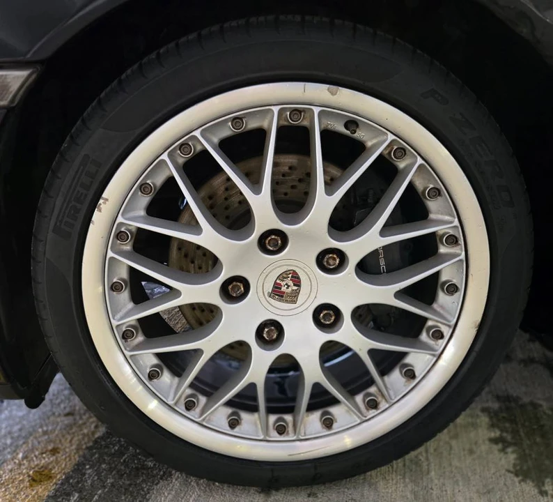 1999 Porsche 996 Carrera - Image 10 of 24