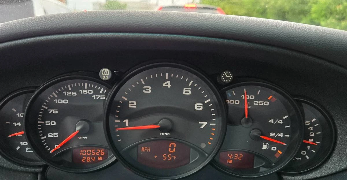 1999 Porsche 996 Carrera - Image 8 of 24