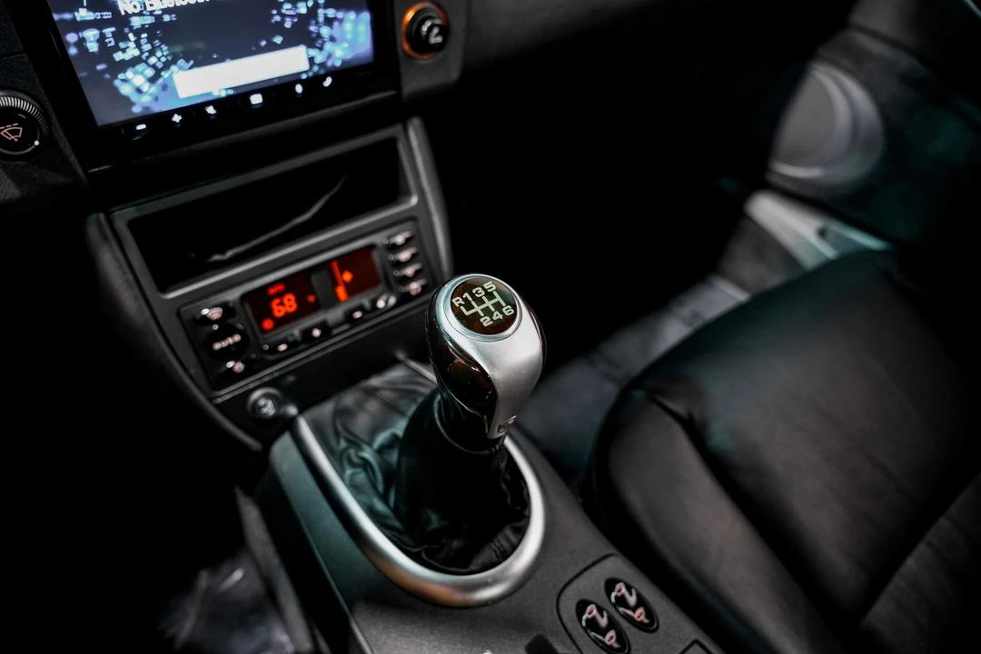 1999 Porsche 996 Carrera - Image 15 of 21