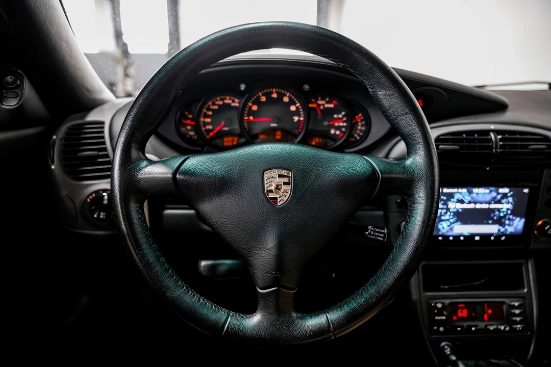 1999 Porsche 996 Carrera - Image 10 of 21