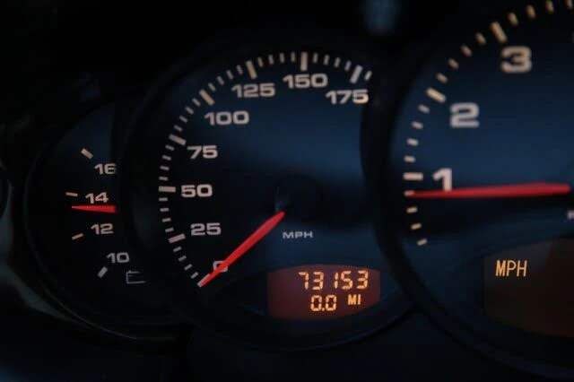 1999 Porsche 996 Carrera - Image 9 of 31