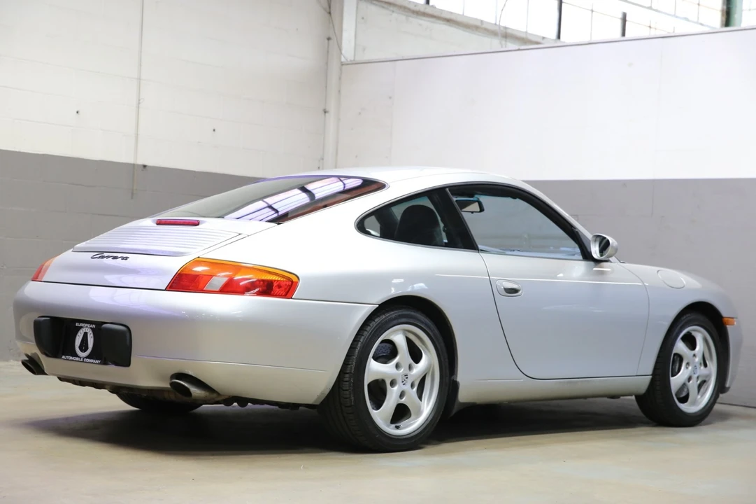 1999 Porsche 996 Carrera - Image 19 of 31