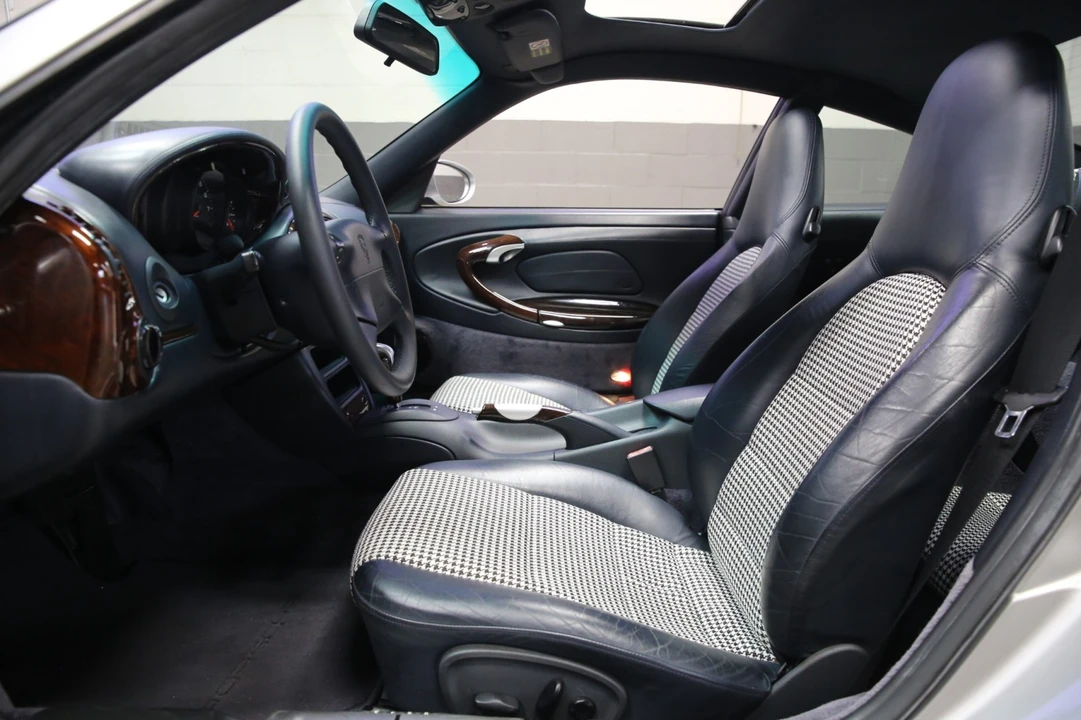 1999 Porsche 996 Carrera - Image 20 of 31