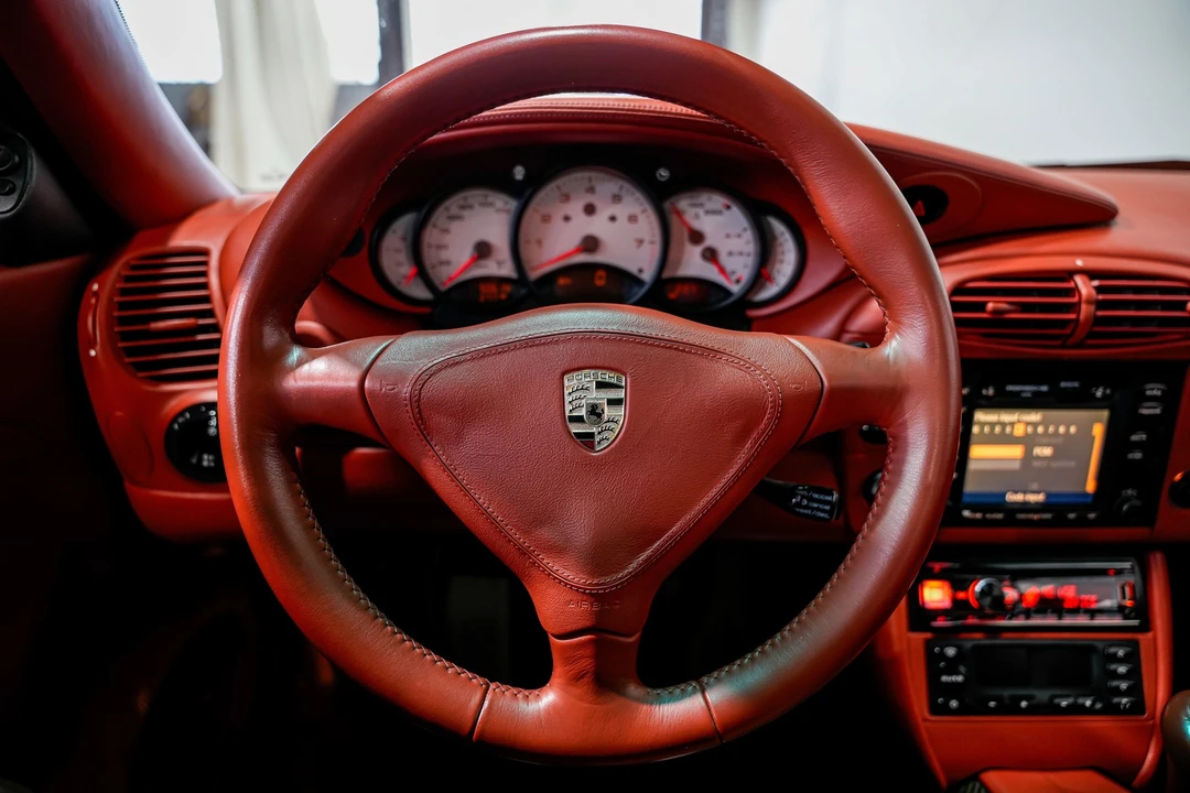 1999 Porsche 996 Carrera - Image 10 of 12