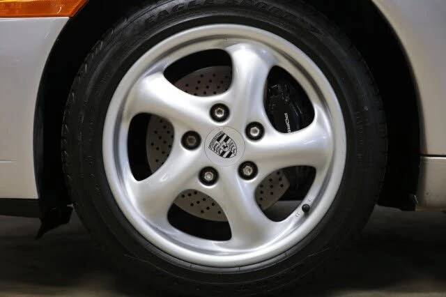 1999 Porsche 996 Carrera - Image 18 of 31