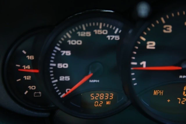 1999 Porsche 996 Carrera - Image 8 of 24