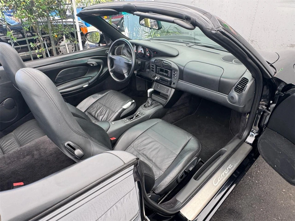 1999 Porsche 996 Carrera - Image 18 of 31