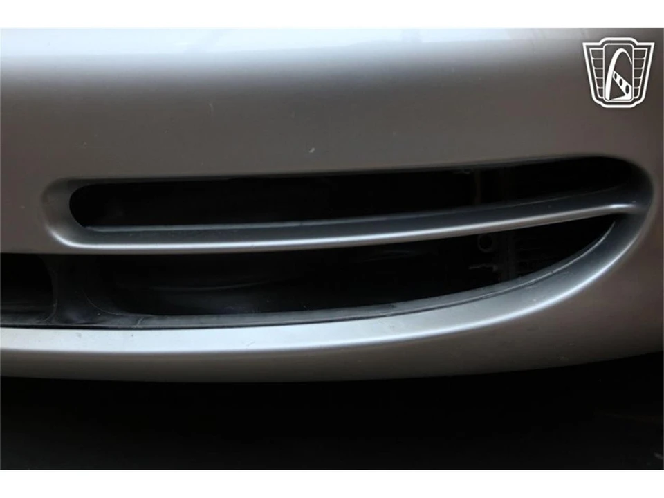1999 Porsche 996 Carrera - Image 28 of 31