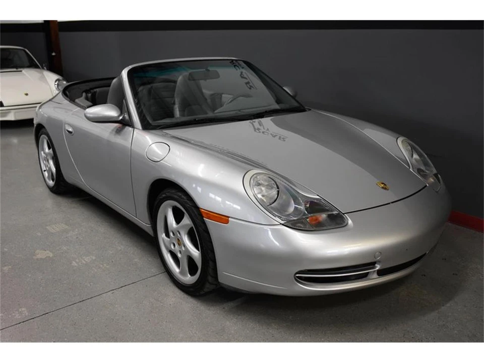 1999 Porsche 996 Carrera - Image 18 of 31
