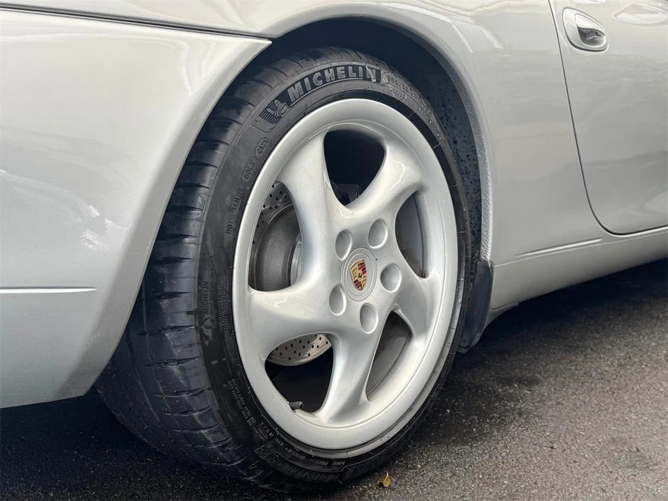 1999 Porsche 996 Carrera - Image 22 of 31