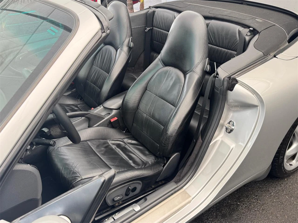 1999 Porsche 996 Carrera - Image 26 of 31