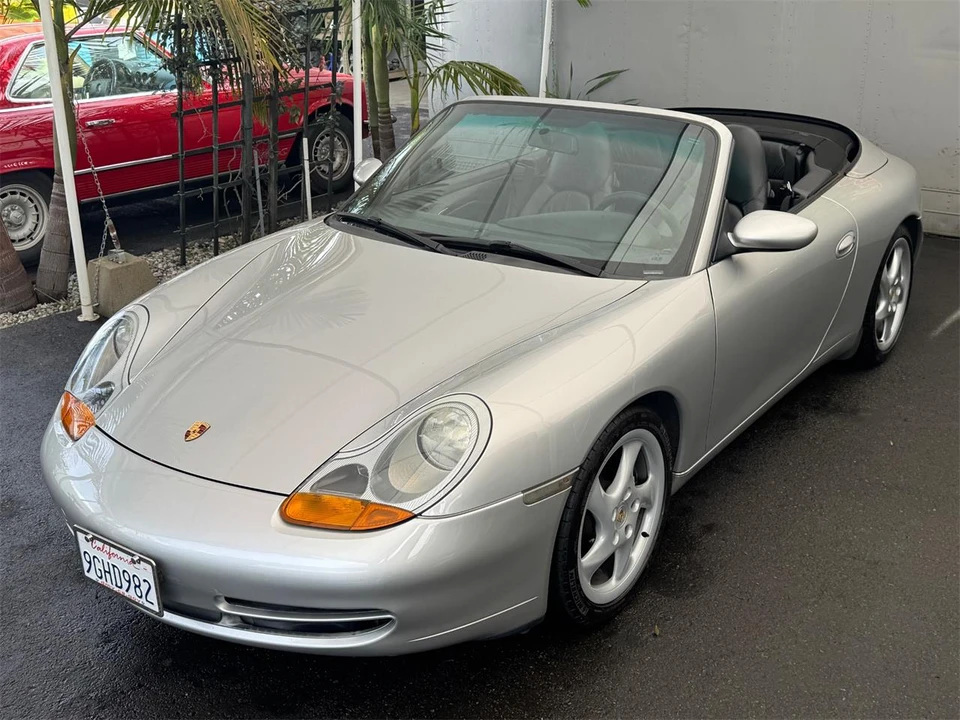 1999 Porsche 996 Carrera - Image 8 of 31