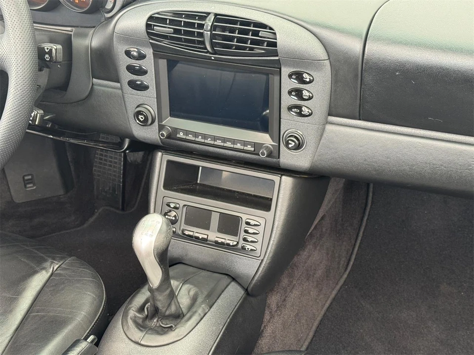 1999 Porsche 996 Carrera - Image 18 of 31