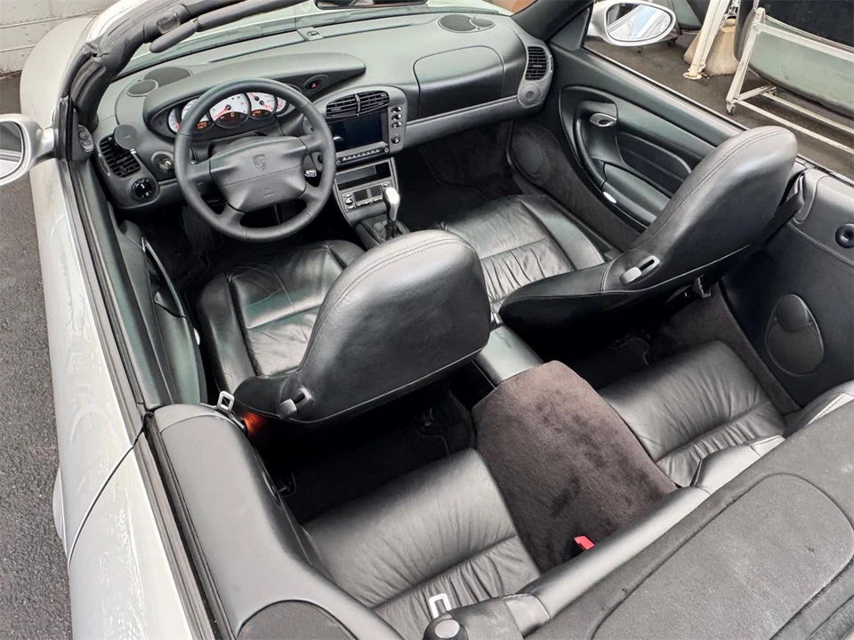 1999 Porsche 996 Carrera - Image 24 of 31