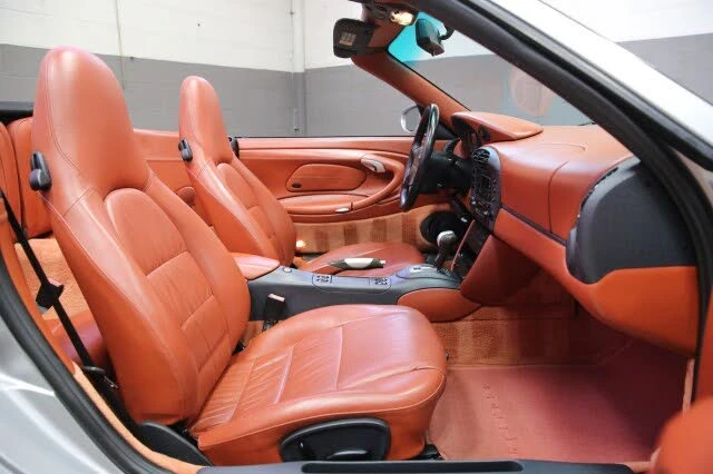 1999 Porsche 996 Carrera - Image 26 of 31