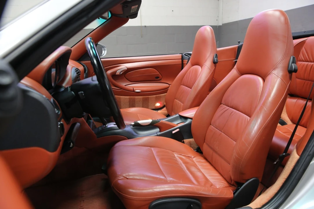 1999 Porsche 996 Carrera - Image 10 of 31