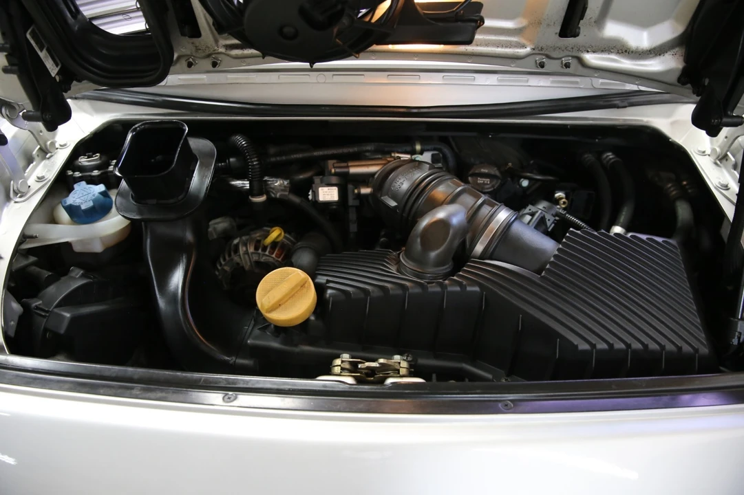 1999 Porsche 996 Carrera - Image 7 of 31