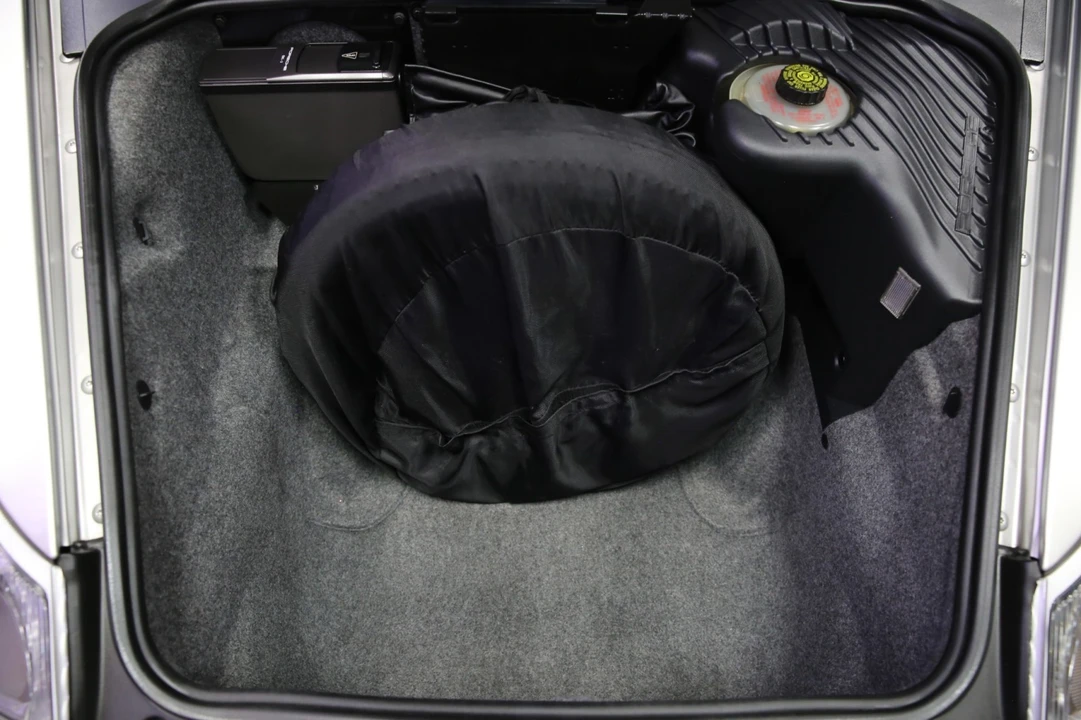 1999 Porsche 996 Carrera - Image 27 of 31