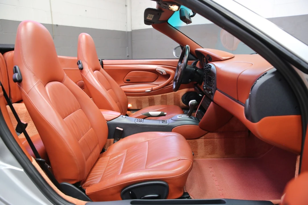 1999 Porsche 996 Carrera - Image 26 of 31