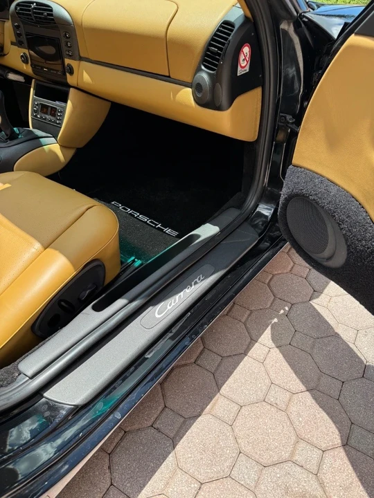 1999 Porsche 996 Carrera - Image 17 of 21