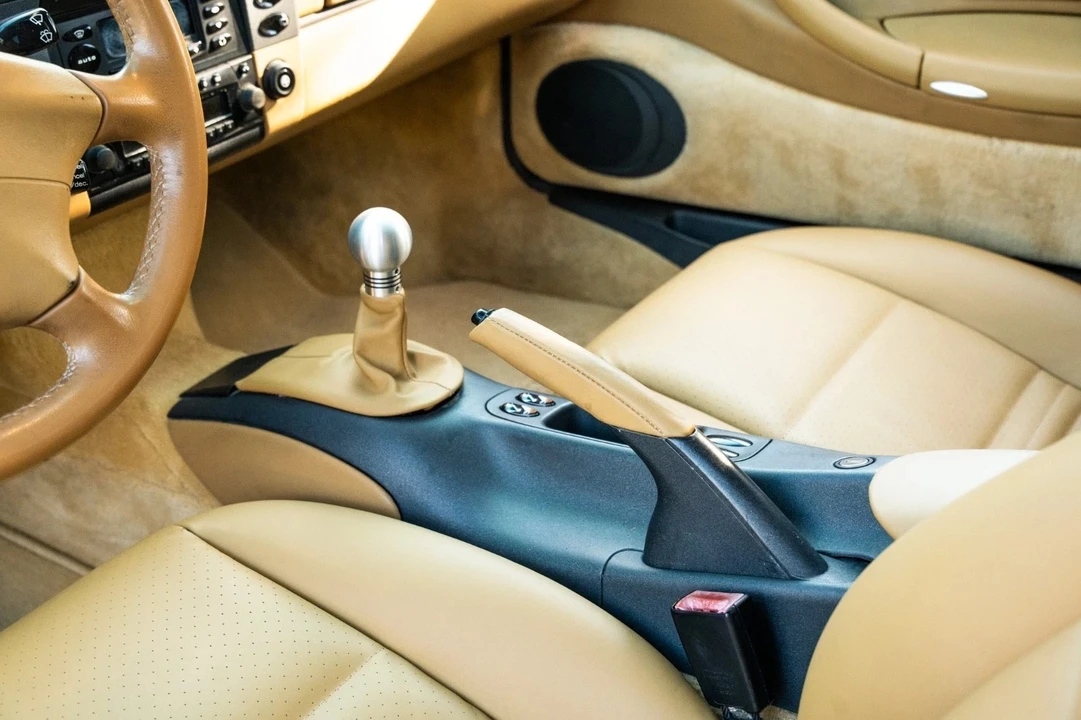 1999 Porsche 911 - Image 28 of 31