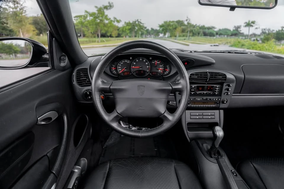 1999 Porsche 996 Carrera - Image 16 of 20