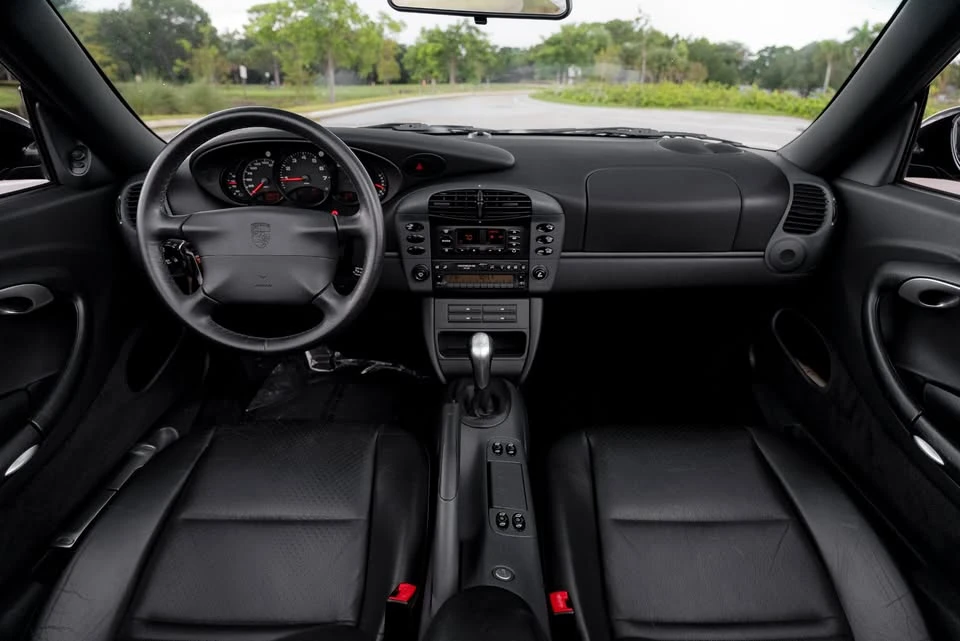 1999 Porsche 996 Carrera - Image 17 of 20