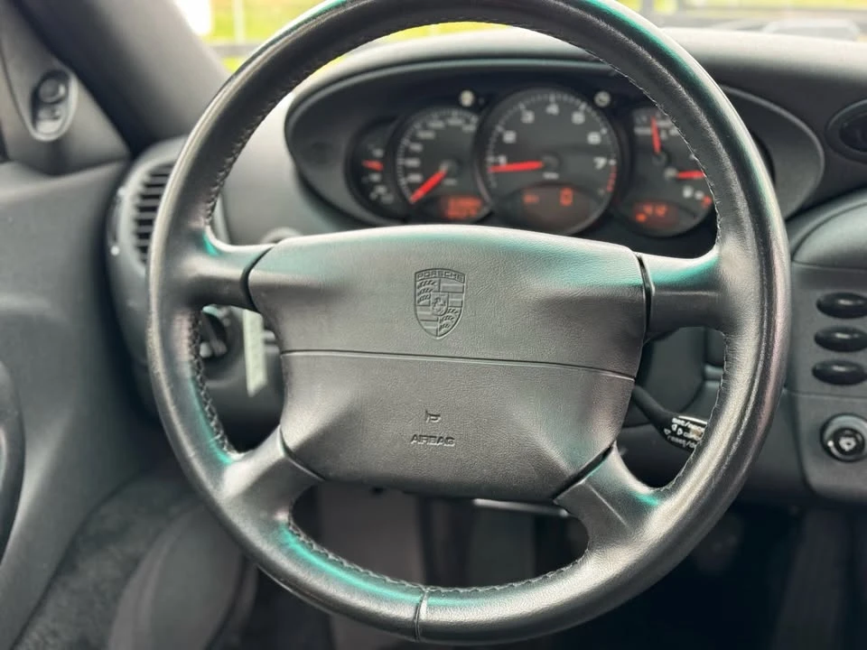 1999 Porsche 996 Carrera - Image 16 of 20