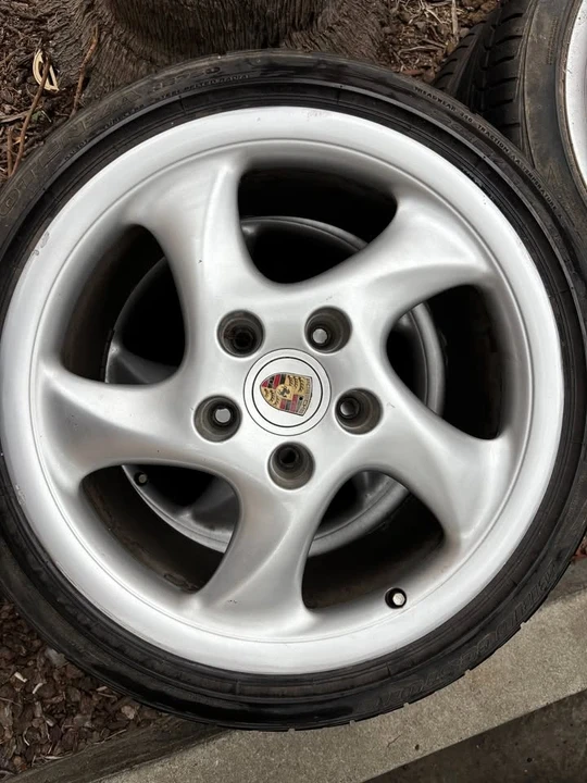 1999 Porsche 996 Carrera - Image 13 of 18
