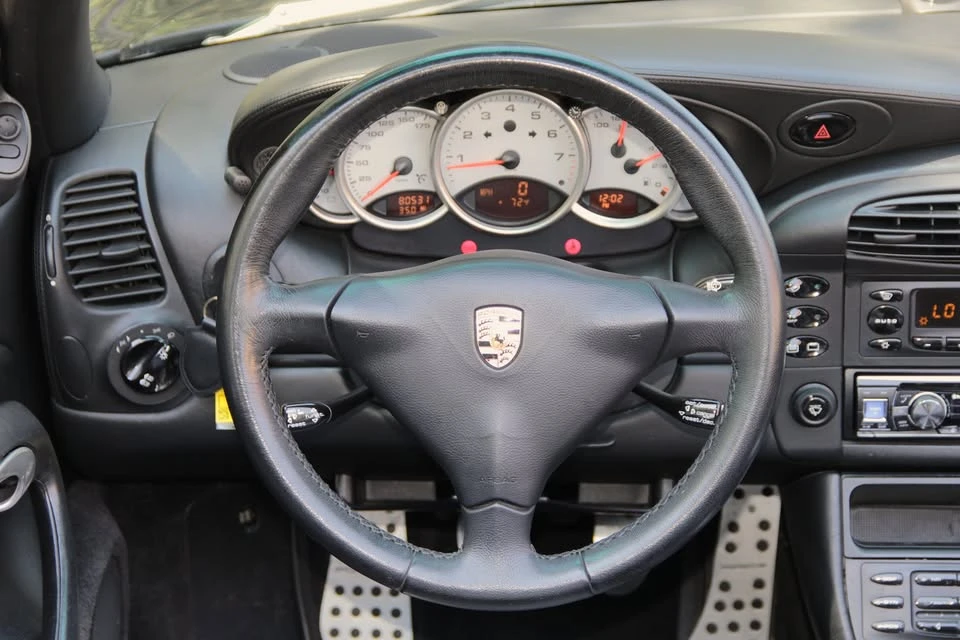 1999 Porsche 996 Carrera - Image 14 of 19