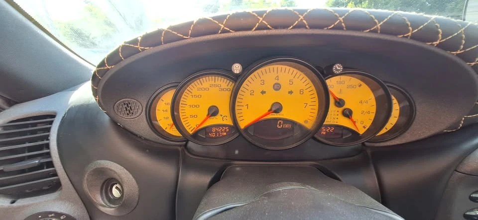 1999 Porsche 996 Carrera 4 - Image 10 of 10