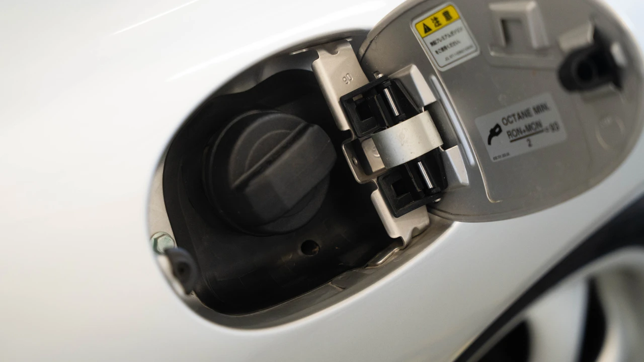1998 Porsche 986 Boxster - Image 27 of 31