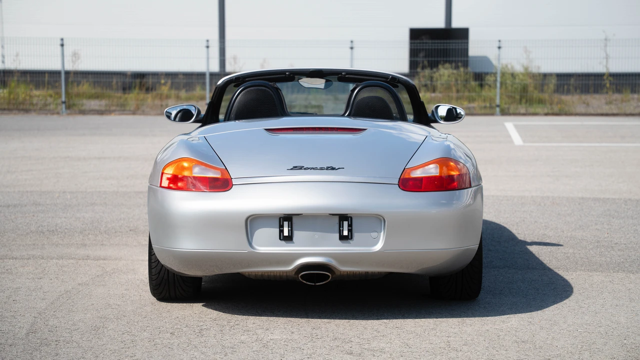 1998 Porsche 986 Boxster - Image 9 of 31