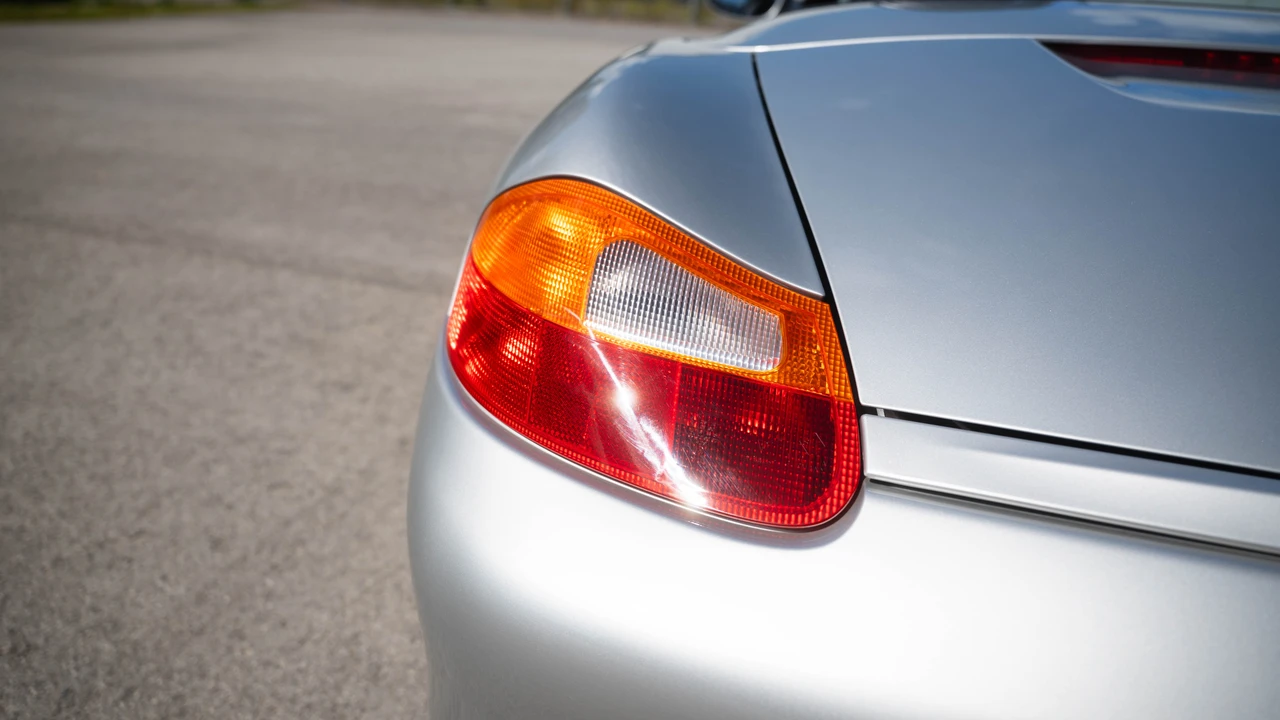 1998 Porsche 986 Boxster - Image 28 of 31