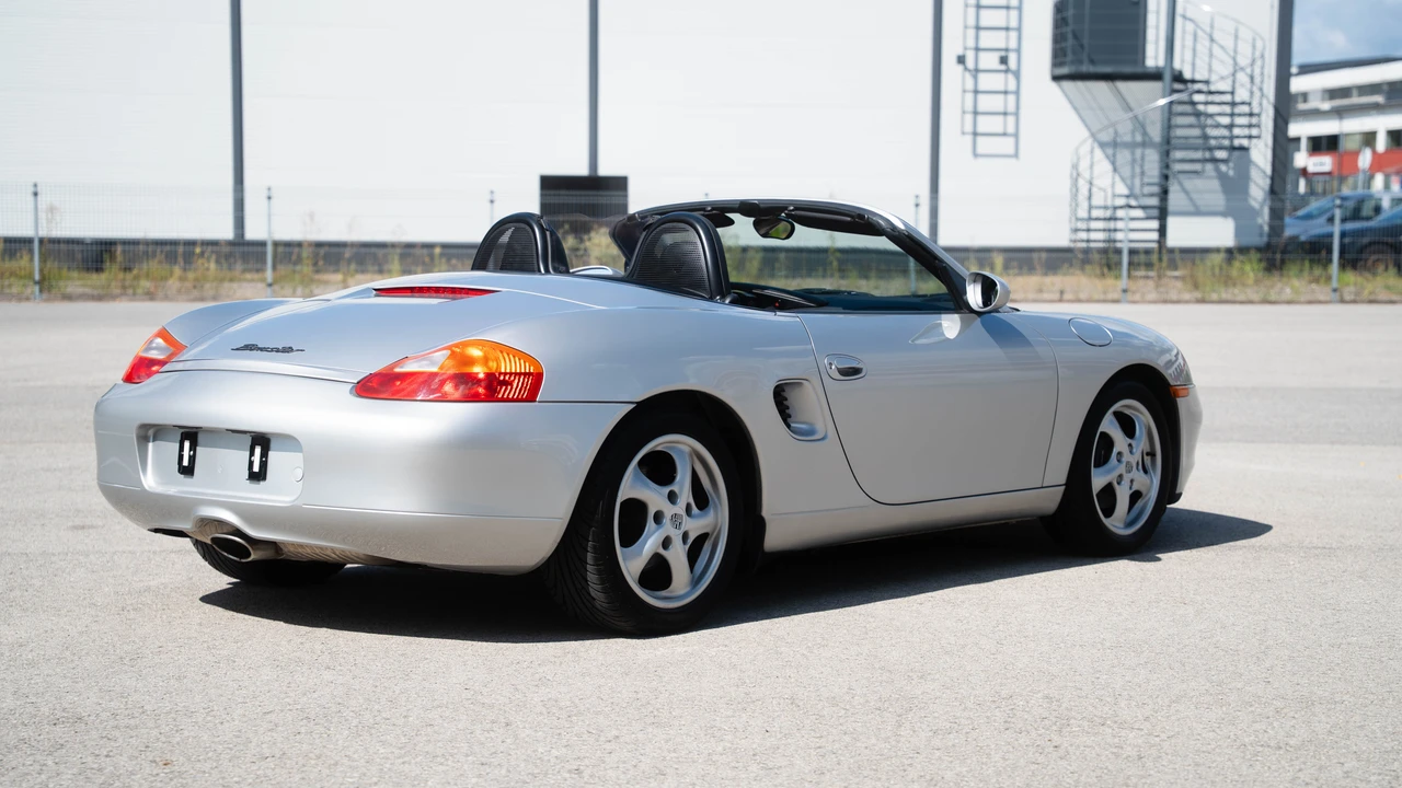 1998 Porsche 986 Boxster - Image 14 of 31